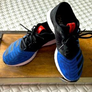 Adidas running sneakers shoes aero bounce pr mens 7 women’s 8.5